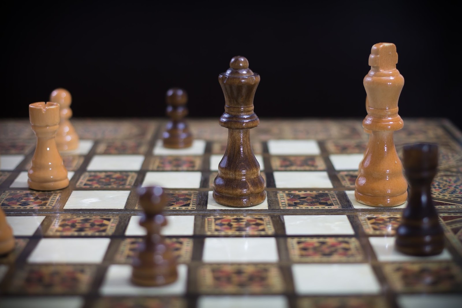 7 Important Middle Game Tips Every Beginner Should Know